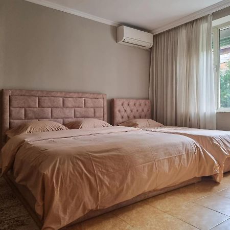 Tirana Center Cozy Apartment מראה חיצוני תמונה